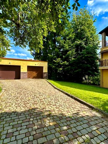 Чумацька вул., 6