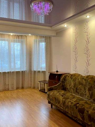 Красносільського вул., 45