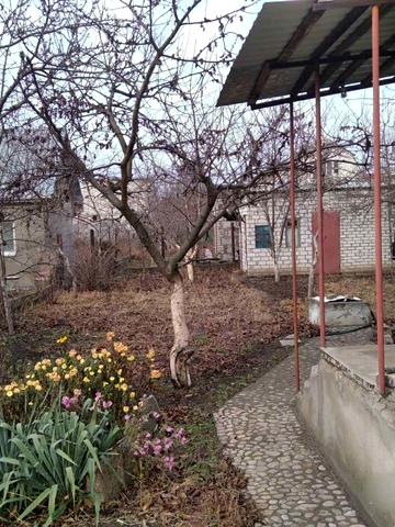 1-ша Піщана вул., 27