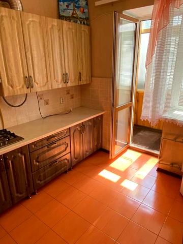 Князя Острозького вул., 8