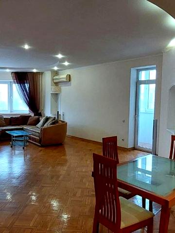 Лєскова вул., 1-А