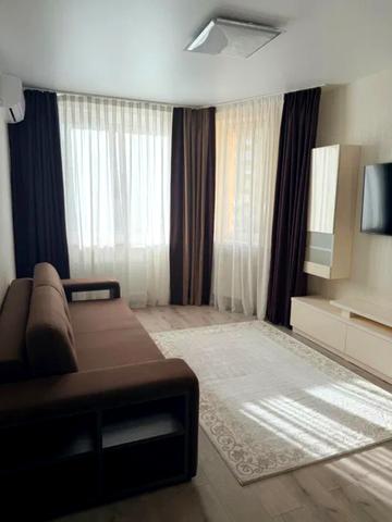 Зелена вул., 2