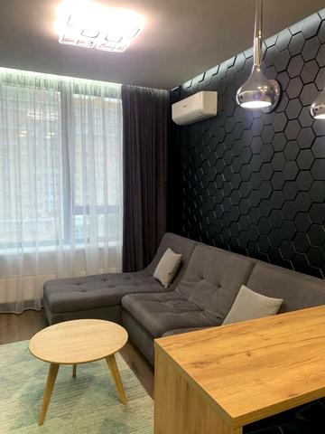 Ділова вул. (Димитрова), 1/2