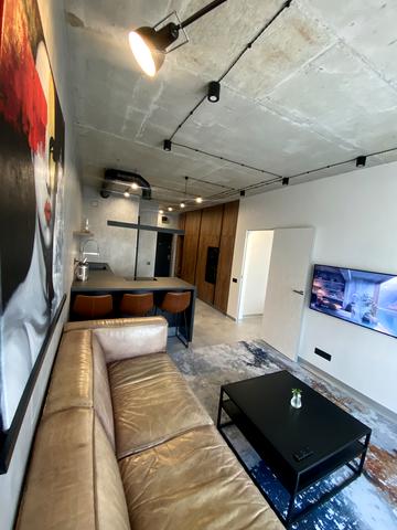 Ужгородський пров., 4/1