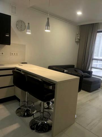 Карла Мікльоша вул., 15