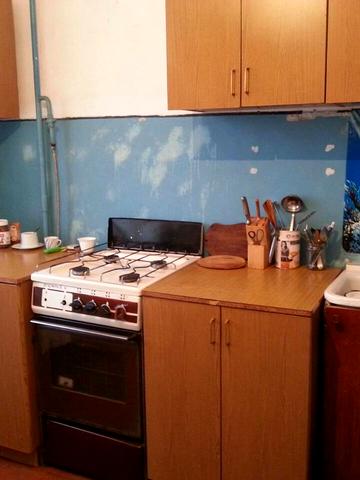 Будівельна вул., 15