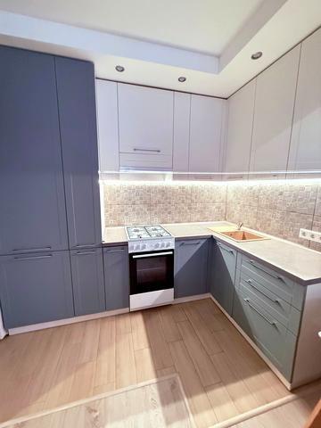 Григорія Сковороди вул., 11/2