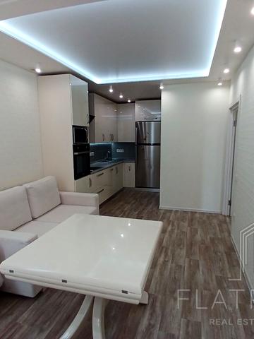 Регенераторна вул., 4 к13