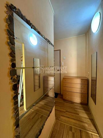 Науки просп. (Леніна), 76