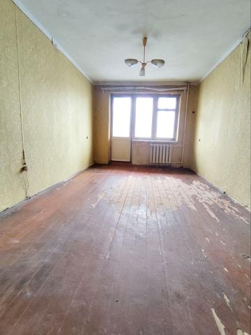 Льва Ландау просп. (50-річчя СРСР), 4