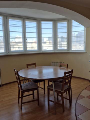 Саперно-Слобідська вул., 10