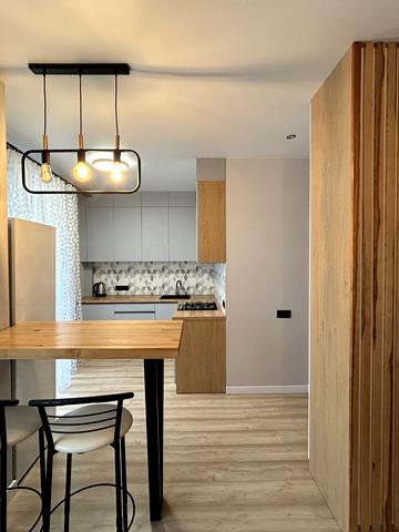 Українська вул., 83б к.1-5