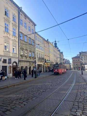 Ринок пл., 13