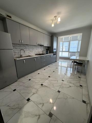 Бельведерська вул., 35