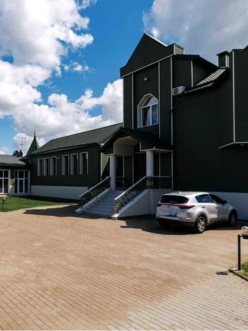 Погребняка вул., 10