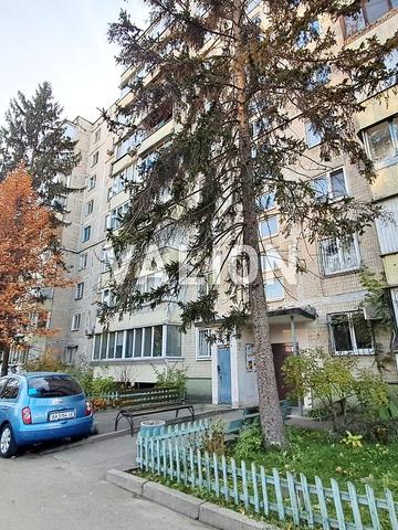 Русанівська набережна вул., 12/1