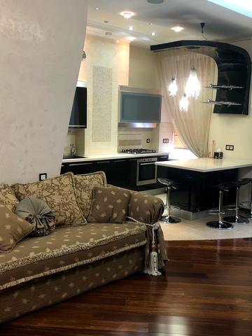 Хрещатик вул. (Kreschatic), 15