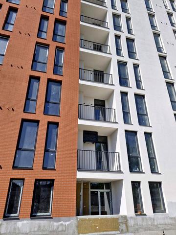 Карпатської України вул. (Юрія Гагаріна), (Будинок 1)