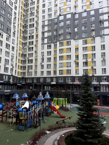 Університетська вул., 1г