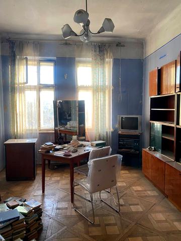 Миколи Лисенка вул., 11а