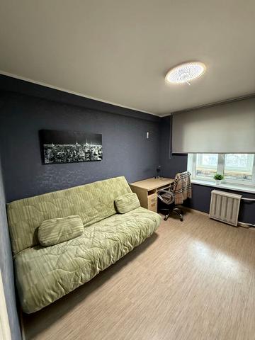 Соборності просп. (Воззєднання), 3-Б