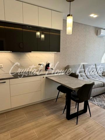 Повітряних Сил просп. (Повітрофлотський), 56-Б