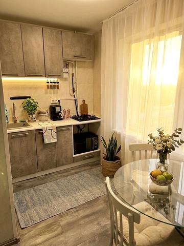 Райдужна вул., 13-В