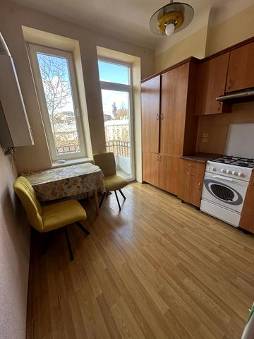 Івана Вишенського вул., 27