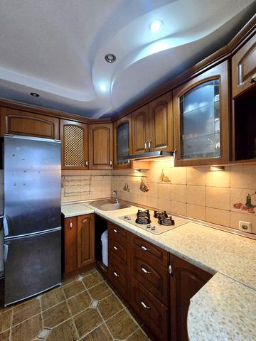 Олексія Древаля вул. (Петровського), 87