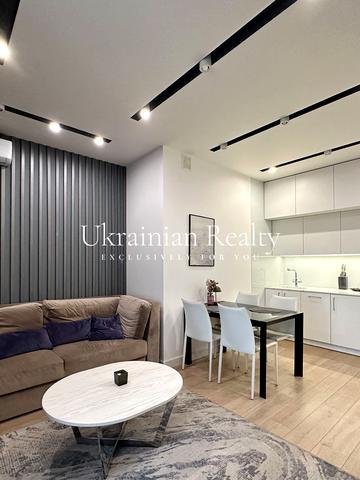 Лесі Українки бульв., 7-В