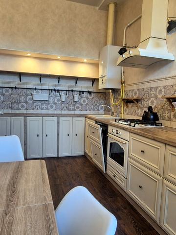 Святослава Караванського вул. (Жуковського), 47