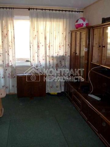 Аерокосмічний просп. (Гагаріна), 176