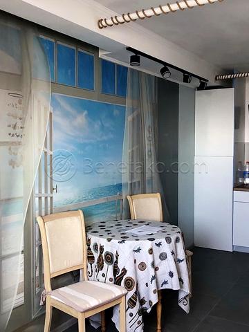 Літературна вул., 10