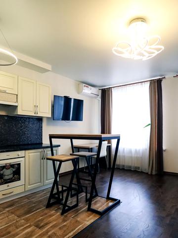 Дніпровська набережна вул., 16-Д