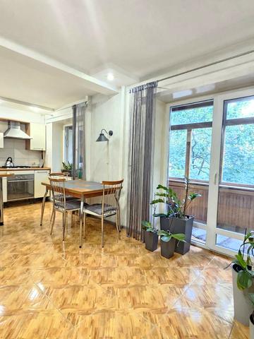 Зодчих вул., 34