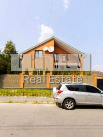 Яготинська вул., 5