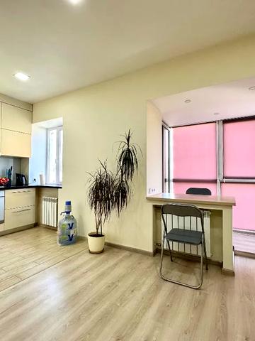 Князя Володимира Великого вул. (Плеханова), 14