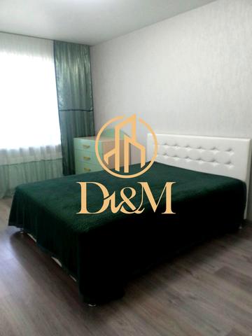 Академіка Глушкова просп., 9-Є