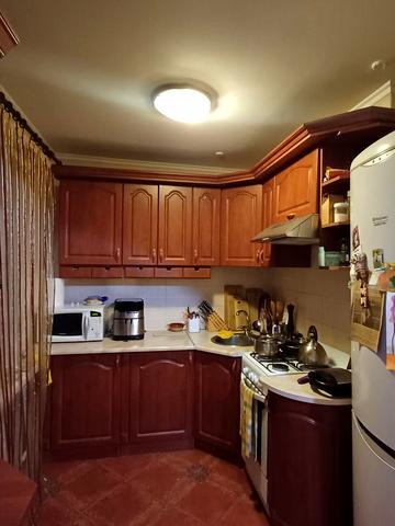 Миропільська вул., 3