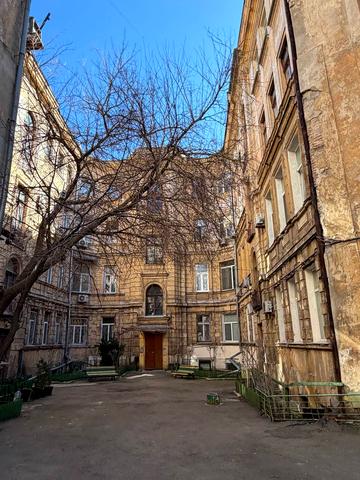 Гоголя вул., 7