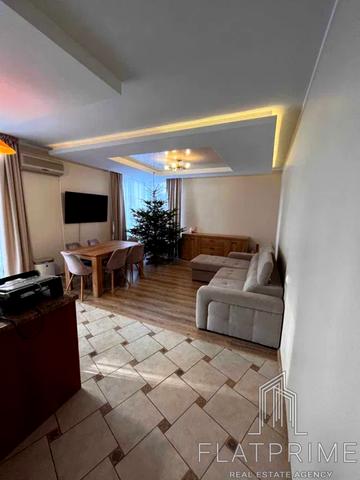 Анатолія Петрицького вул., 19