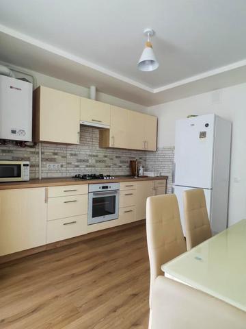 Глинянський Тракт вул., 1