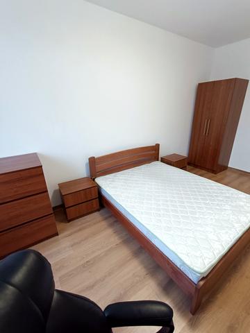 Ромашкова вул., 10б