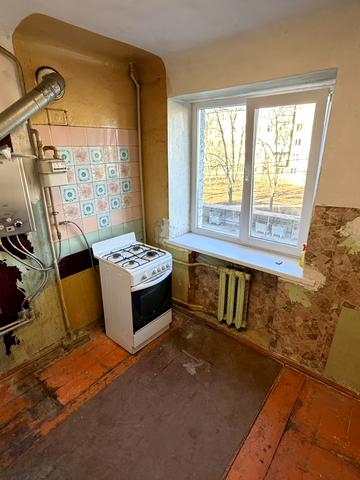 Юліана Матвійчука вул. (), 145