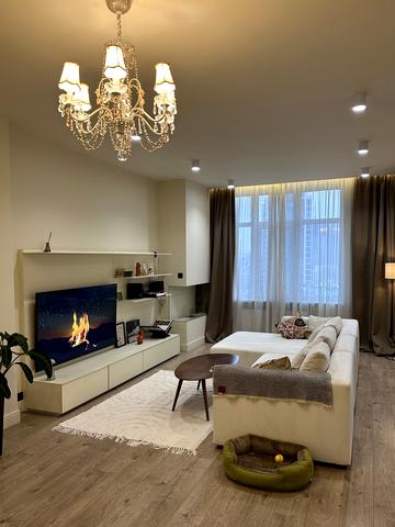 Андрія Верхогляда вул. (Михайла Драгомирова), 16