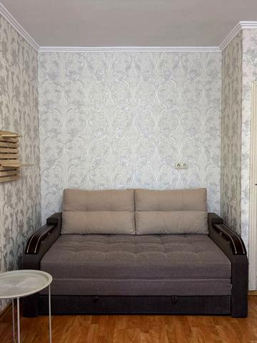 Польова вул., 10