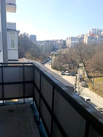 Бойківська вул., 1