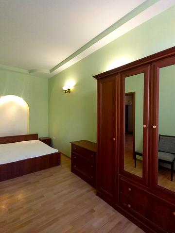 Січових Стрільців вул. (Артема), 103