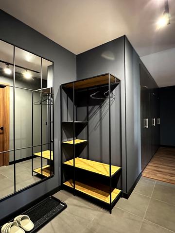 Домбровського вул., 24