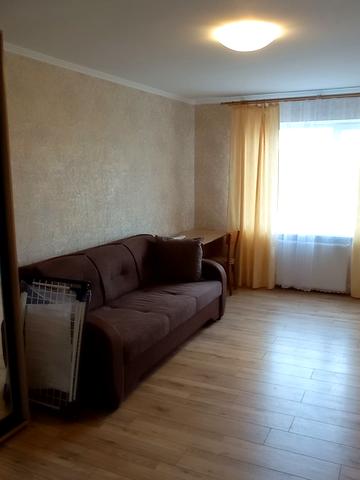 Джерельна вул., 3